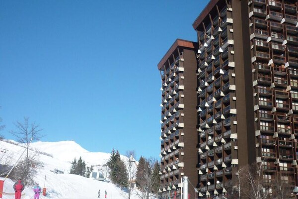 Appartement 6p aan de piste met verwarmd zwembad in Villarembert - thumbnail 1