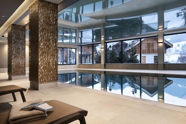 Ruim 10-persoons appartement in Les Contamines-Montjoie met zwembad - thumbnail 6