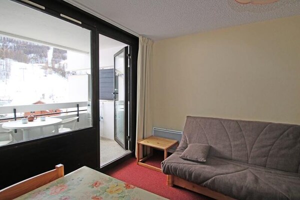 Ski-in/ski-out appartement op de 8e verdieping met balkon in Puy St Vincent - thumbnail 3