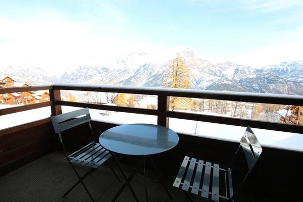 Appartement 6p in Puy Saint Vincent met balkon, zwembad en directe piste-toegang - thumbnail 1
