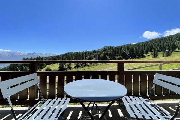 Appartement 6 pers. aan de piste in Puy Saint Vincent met terras - thumbnail 1