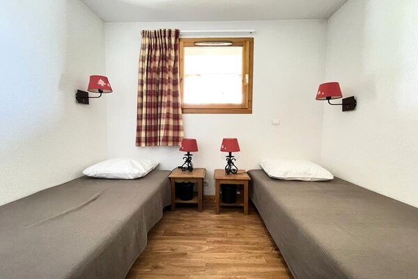 Appartement 6p op de piste met balkon en zwembad in Puy Saint Vincent - thumbnail 5
