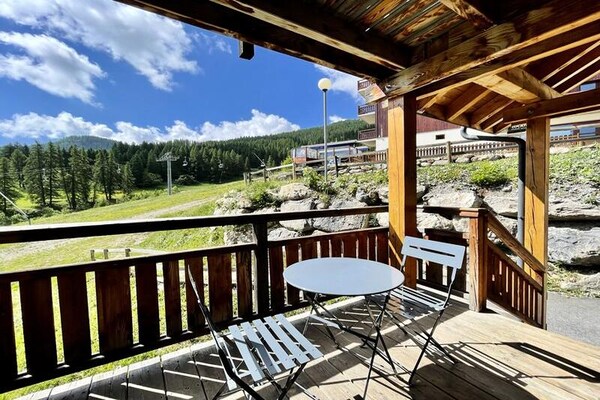 Comfortabel appartement in Puy Saint Vincent 1800 met ski-in/ski-out - thumbnail 1
