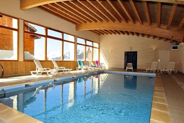Knus appartement op 100m van de piste met zwembad en sauna - thumbnail 3