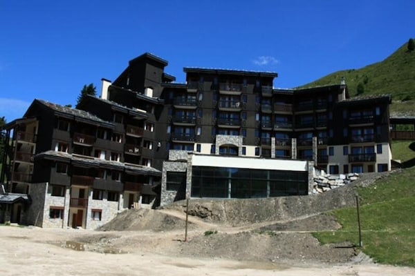 Alpenappartement 6p met zwembad & sauna direct aan de piste in Belle Plagne - thumbnail 4