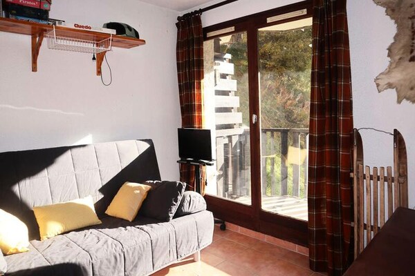 Knus studio-appartement in Les Orres met directe skipiste-toegang - thumbnail 1