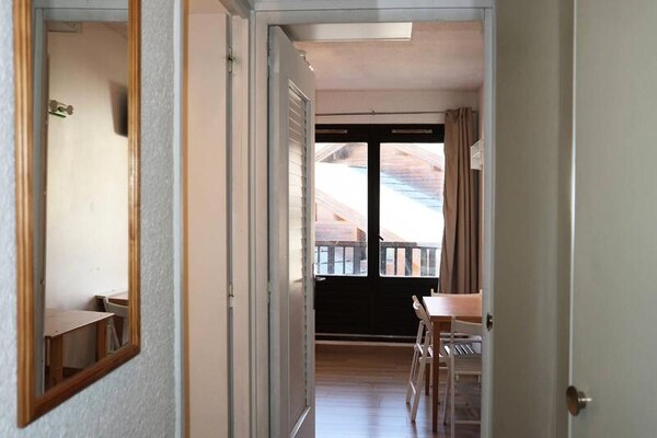 Studio met balkon op oosten in skigebied Les Orres, ski-in/ski-out - thumbnail 4