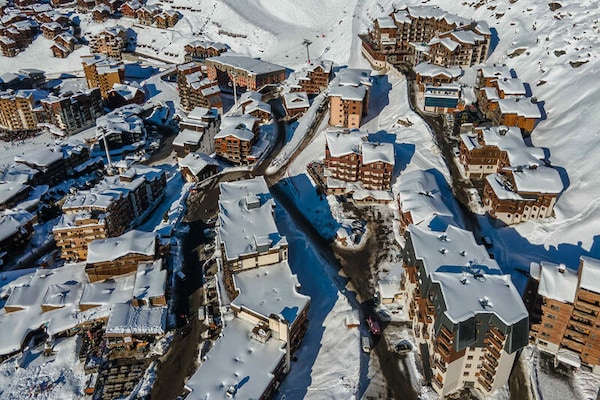 Modern appartement in Résidence Les Lauzieres, Val Thorens - thumbnail 1