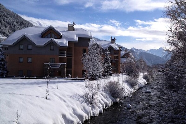 Rustiek appartement voor 8 aan de Alpenrivier, 300m van de Pontillas-lift - thumbnail 1