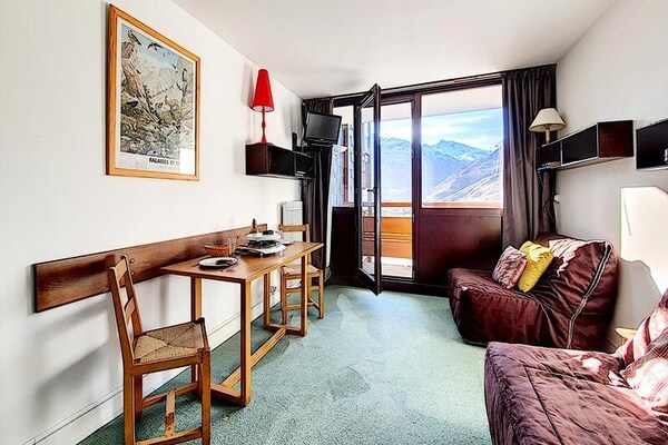 Zonnig studio-appartement op de piste in Les Menuires - thumbnail 4
