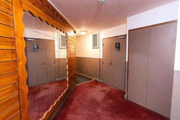 Appartement op 1800m in Les Orres, direct aan de piste met zwembad - thumbnail 6