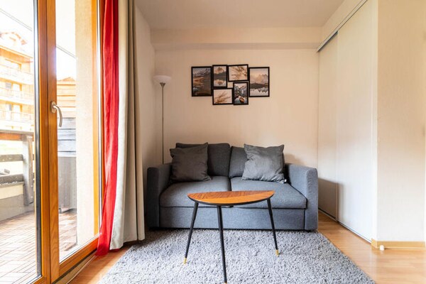 Studio-appartement op 1800m met balkon, zwembad en ski-in/ski-out in Les Orres - thumbnail 3