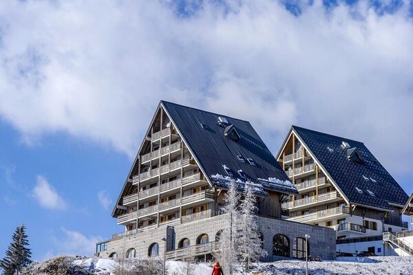 Rustiek chaletappartement voor 6 personen aan de voet van de Sancy - thumbnail 1