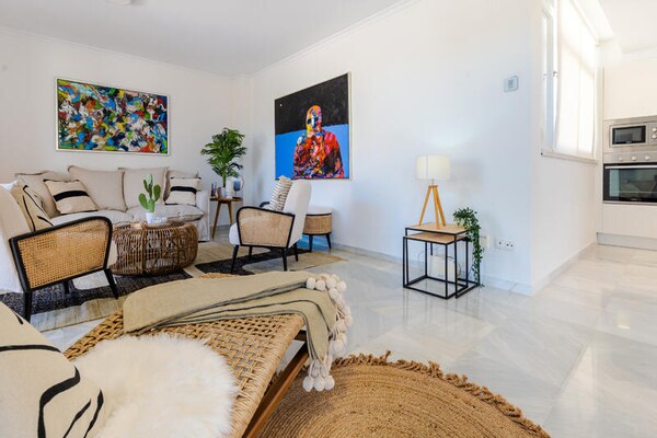 Modern appartement in centrum Marbella met privéterrassen en zicht op La Concha - thumbnail 6