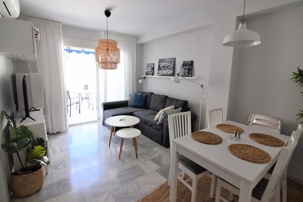 Stylish appartement in hartje Nerja, 50m van strand Playa Torrecilla - thumbnail 5