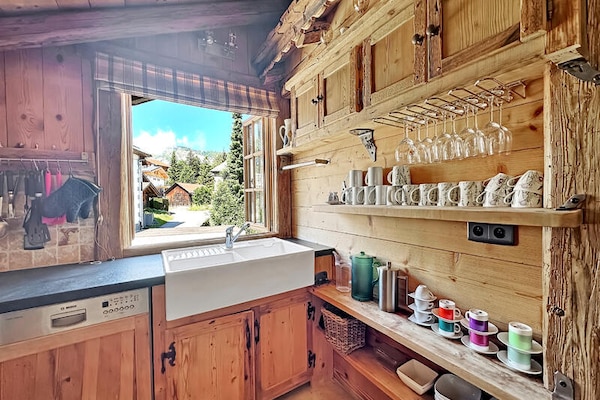Authentiek gerenoveerd appartement voor 6 personen in het hart van Les Carroz - thumbnail 6