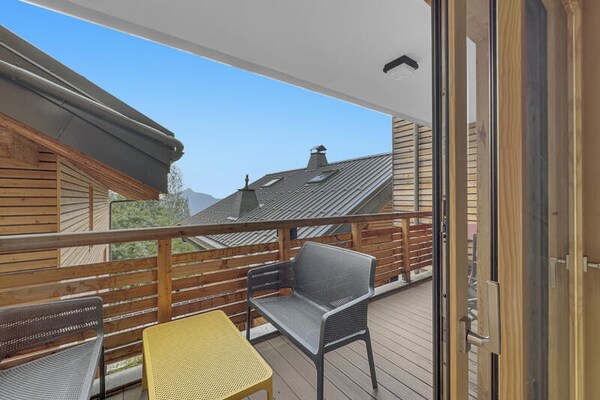 Ski-in/ski-out appartement voor 8 personen in Les Carroz-d'Arâches - thumbnail 4