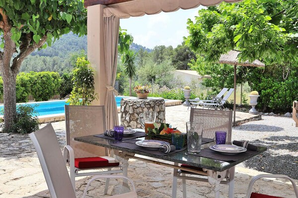 Romantische finca met privézwembad aan voet Tramuntana, vlakbij Pollensa - thumbnail 2
