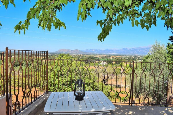 Landelijk appartement met jacuzzi en terras bij Muro, Mallorca - thumbnail 3