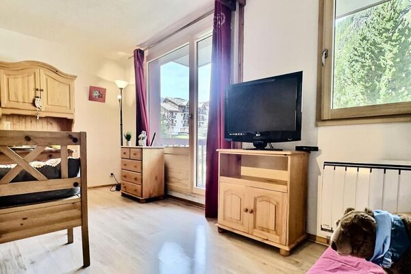 Appartement 6 pers. in Val d'Isère, direct aan de hoofdstraat met balkon op het westen - thumbnail 6