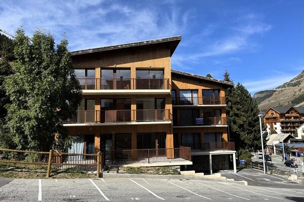 Knus appartement op de begane grond met privétuin, op 100 meter van de piste - thumbnail 2