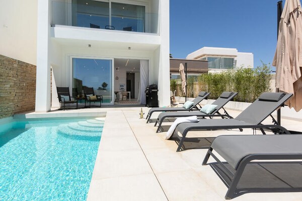 Panoramisch zeezicht appartement met privézwembad nabij Marbella voor 8 personen - thumbnail 1