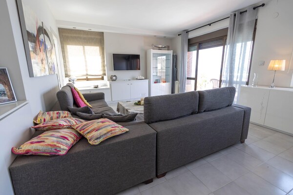 Sfeervol strandappartement in Almuñécar met panoramisch zeezicht - thumbnail 2