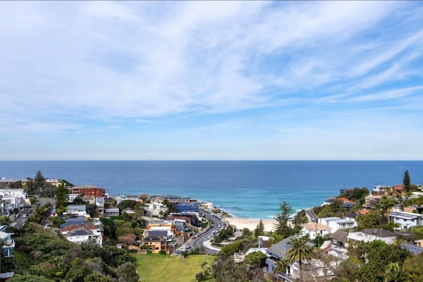 Modern appartement met uitzicht op Tamarama Beach - thumbnail 4