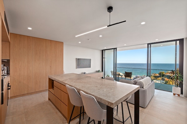Modern appartement met uitzicht op Tamarama Beach - thumbnail 6