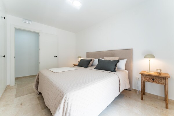Exclusief duplex appartement met privé dakterras en zwembad in Marbella - thumbnail 5
