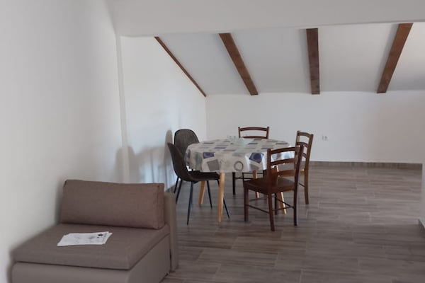 5-persoons appartement met terras in Vrsi op 600m van het strand - thumbnail 2