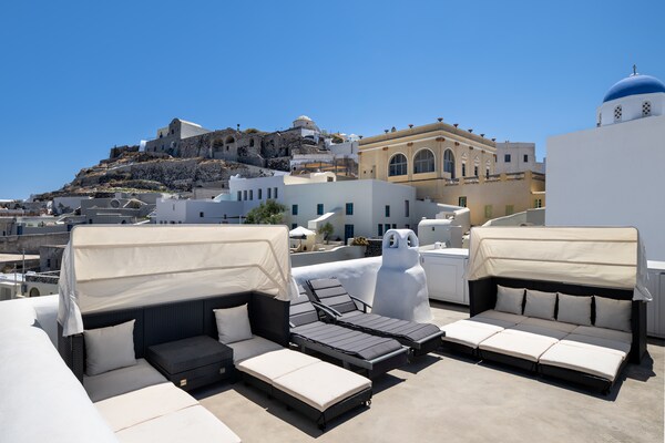 Villa Santa Croce: Luxe vakantiehuis met privézwembad en uitzicht op zee in Pyrgos, Santorini - thumbnail 5