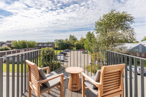 Luxe appartement met zeezicht, sauna en balkon op Nordstrand - thumbnail 3