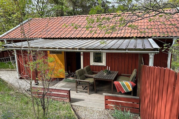 Knus vakantiehuis bij zee en meer in Tyresö - thumbnail 1