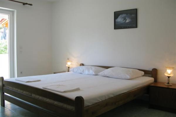 5-persoons appartement aan het strand in Banjol · 5 pers. - thumbnail 2