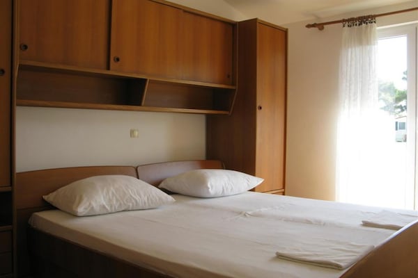 Aan het strand: Rustgevend appartement in Banjol voor 2 personen - thumbnail 3