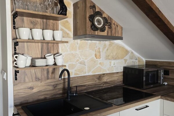 4-persoons appartement met zeezicht in Brodarica - thumbnail 4