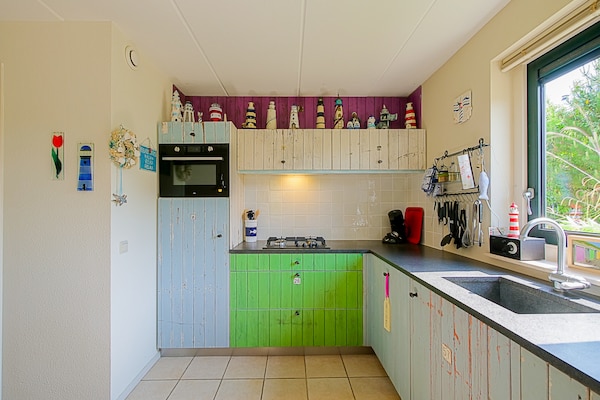Villa Noorderzon: luxe vakantiehuis op 200m van het strand van Julianadorp - thumbnail 4