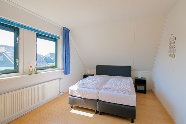 Villa Noorderzon: luxe vakantiehuis op 200m van het strand van Julianadorp - thumbnail 5