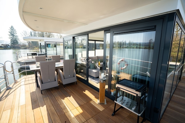 4-persoons luxe woonboot aan het meer in Höxter · 4 pers. - thumbnail 2