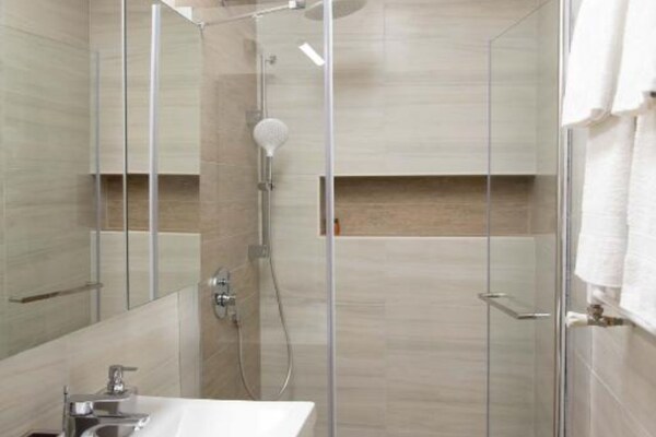 Ginko Rooms - Triple Room in hartje Daruvar, Kroatië - thumbnail 4