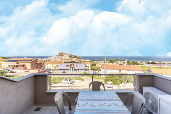 Appartement met panoramisch terras, zwembad en uitzicht op zee in Castelsardo - thumbnail 2