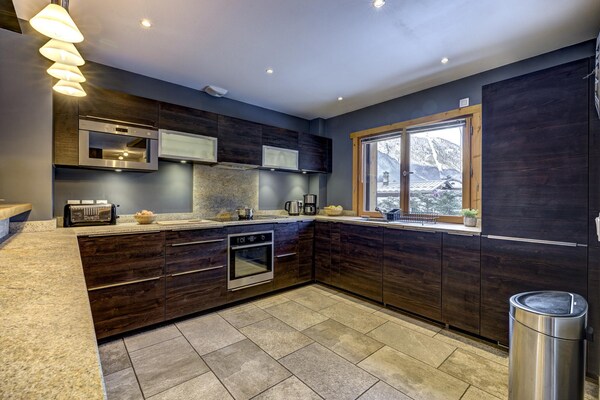 Chalet Planards 1: 10-persoons chalet met sauna, hot tub en Mont Blanc uitzicht - thumbnail 4