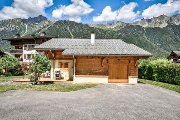 Ruim chalet voor 8 met hot tub, tuin en Mont Blanc-zicht in Chamonix - thumbnail 6