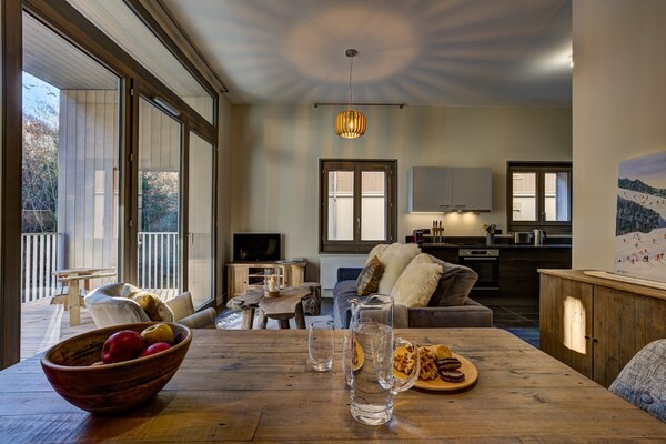 White Pearl C12: Stijlvol appartement met panoramisch balkon in Chamonix - thumbnail 6