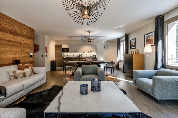 Stijlvol appartement met balkon en uitzicht op de Mont Blanc, vlakbij het centrum - thumbnail 6
