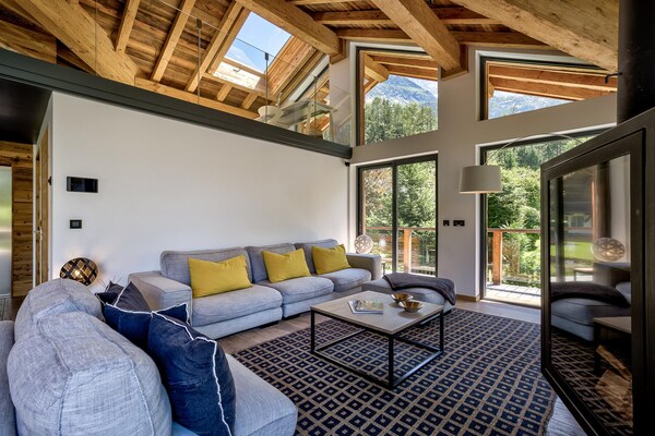 Chalet Black Stone: Luxe aan de golfbaan met privézwembad, 10 meter van de piste - thumbnail 3