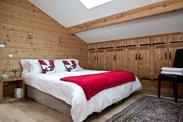 Ruim chalet met Mont Blanc uitzicht, tuin & hot tub in Chamonix - thumbnail 4
