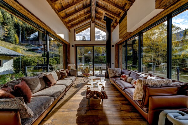 Modern chalet voor 12 personen met privézwembad en sauna nabij Chamonix - thumbnail 3