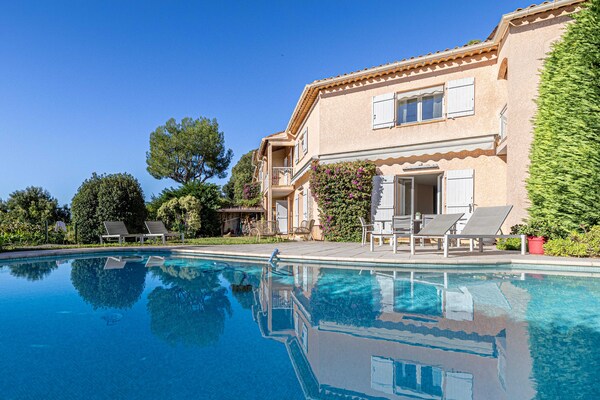 Ruim vakantiehuis voor 10 personen nabij Antibes met 9 slaapkamers - thumbnail 2